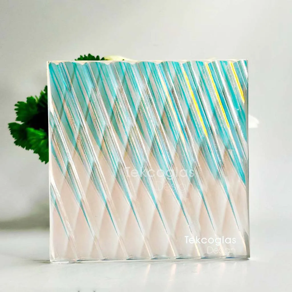 Reflective Glass TG-25177